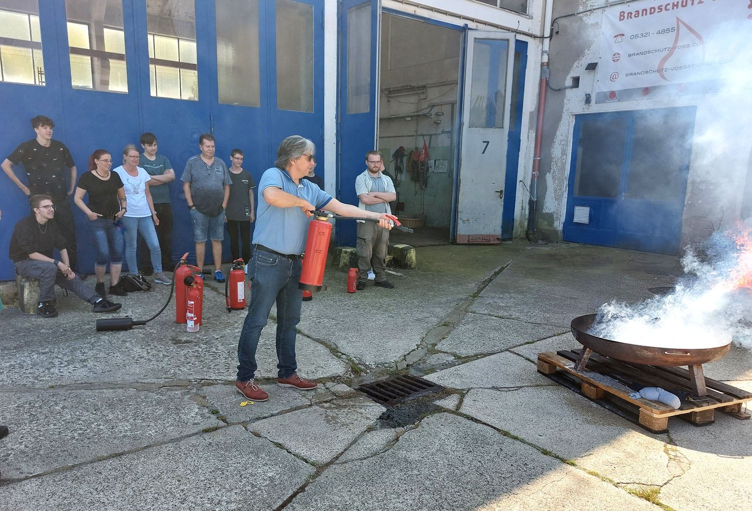 Brandschutzlehrgang In Goslar Harzer Kartonagen Brandschutzhelfer3